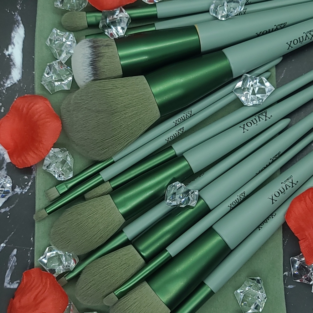 XonyX-V- 13 pc High quality Green Vegan Make-Up Brush Set